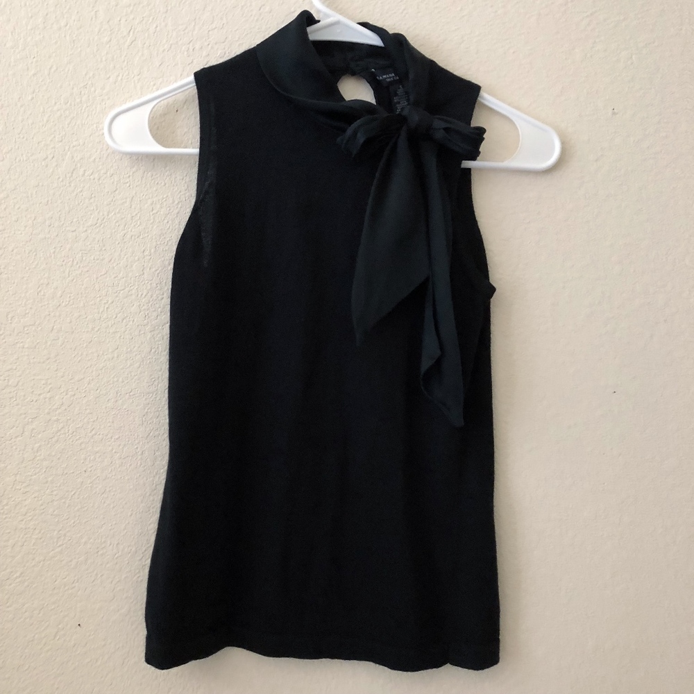 Banana Republic Tie Neck Bow Sleeveless Top